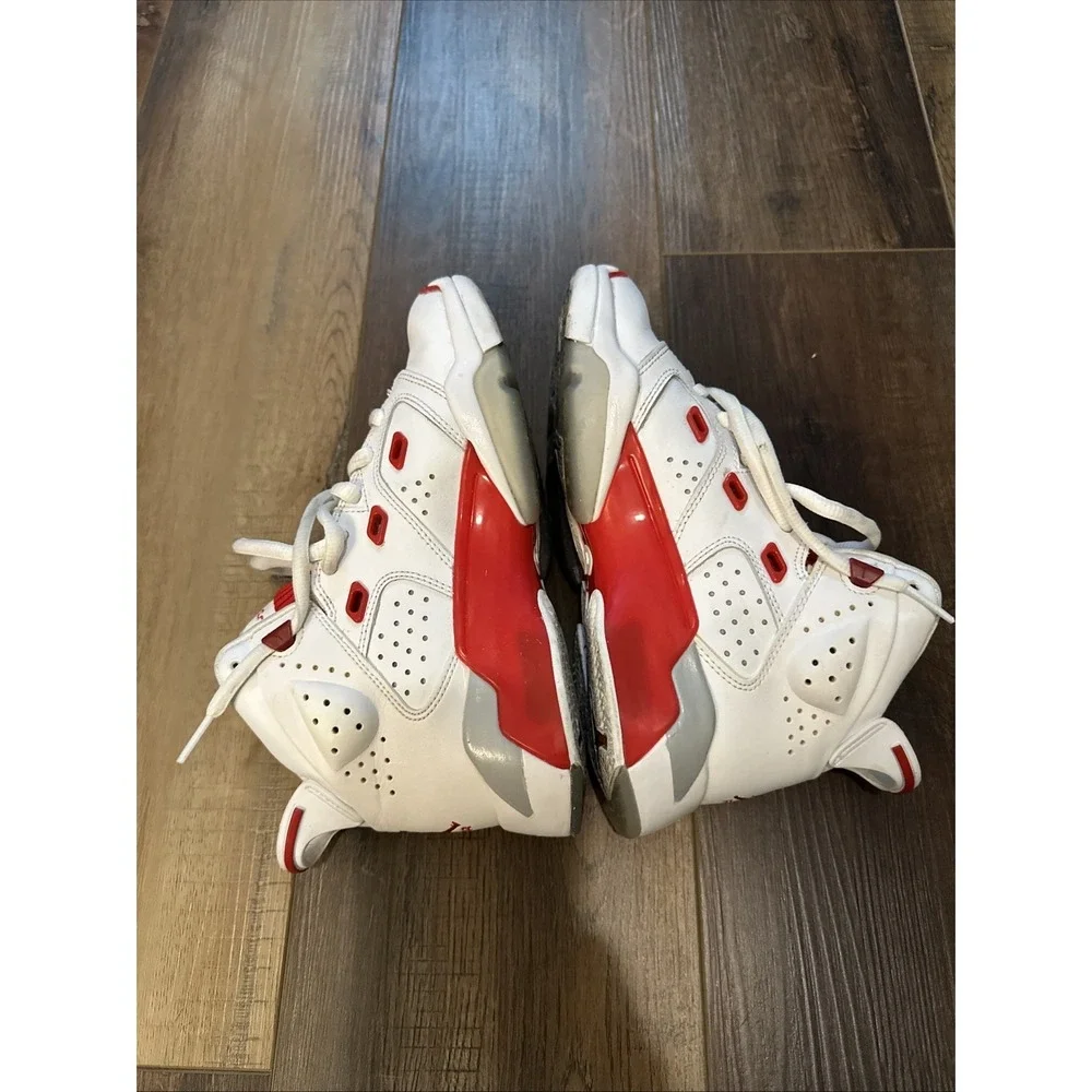 Nike Air Jordan Chicago White Fire Red Sneakers Retro‎ DM1159-106 Sz 4.5Y